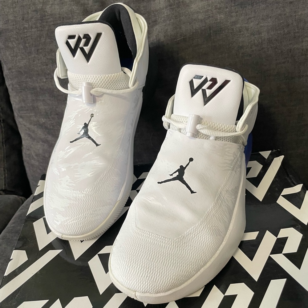 Jordan Why Not Zero.1 Low TB White Black Hyper Royal